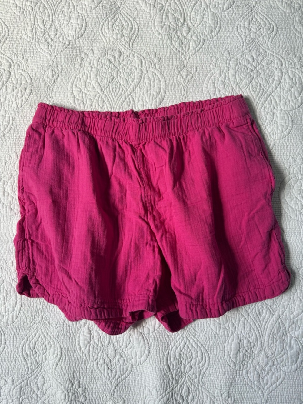 Old Navy Fuchsia Lightweight Elastic-Waist Shorts